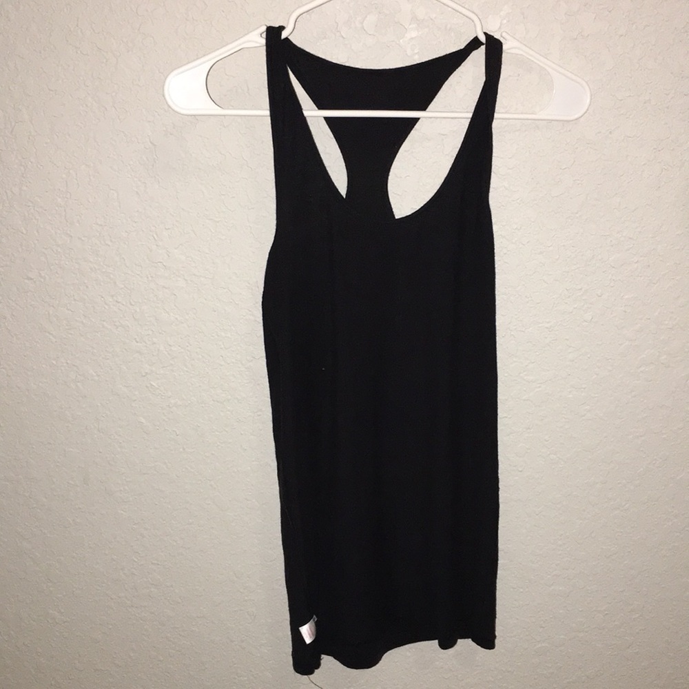 2 Victoria’s Secret Pink tank tops